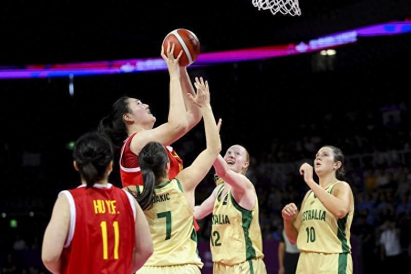 中国女篮迎来"超新星"张子宇：希望向姚明看齐，但更想实现自己的梦想