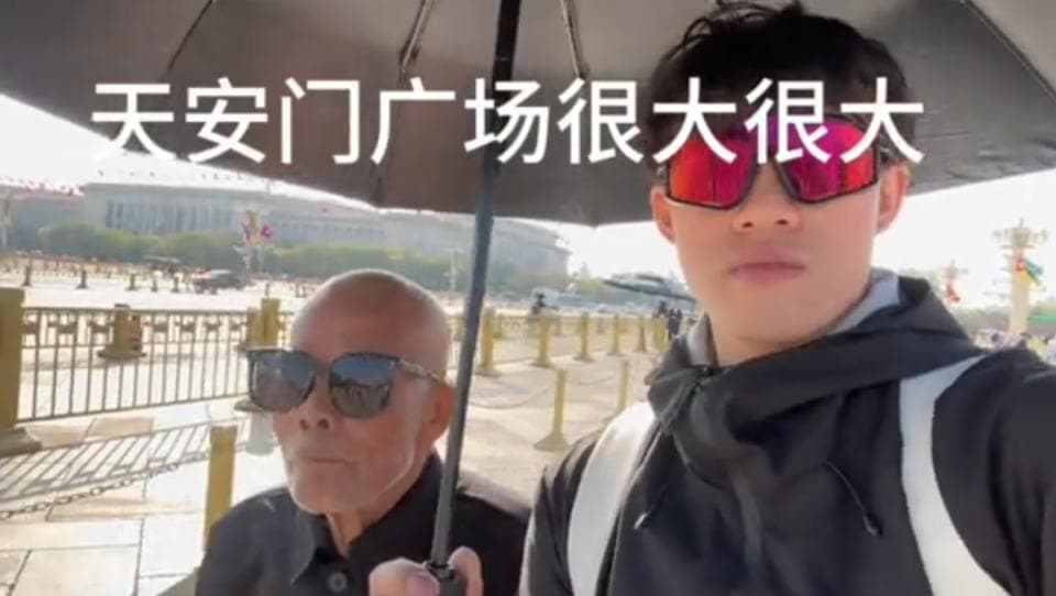 “带爷奶在北京日均两万步”，今年最火“铁人三项旅游”看傻网友