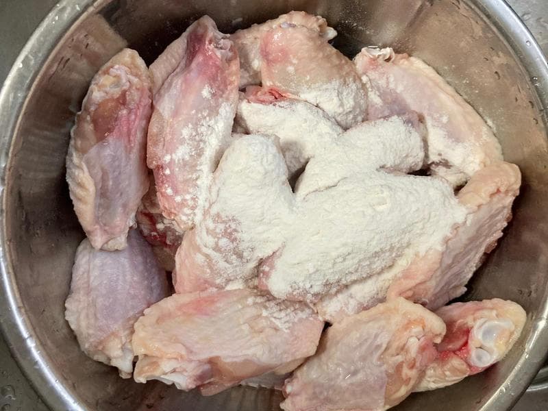 香煎鸡翅：两种口味一次搞定
