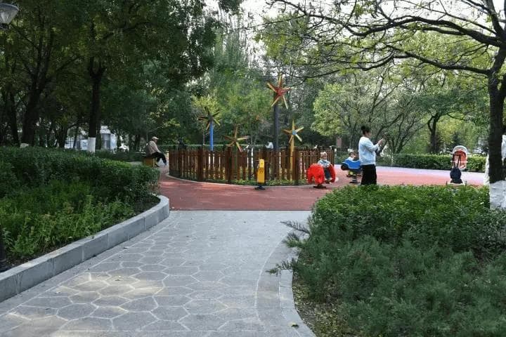 鞍山：口袋公园里装满居民“微幸福”