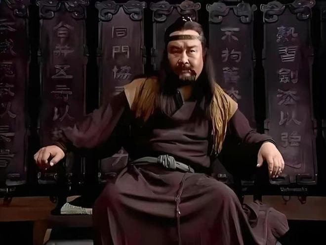 笑傲江湖：八大超级高手排名，岳不群仅排第四，令狐冲并非无敌！