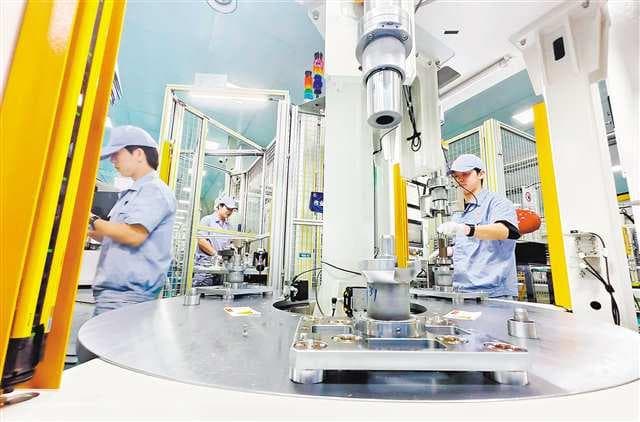 推进新型工业化 发展新质生产力 重庆“33618”现代制造业集群加快提能级