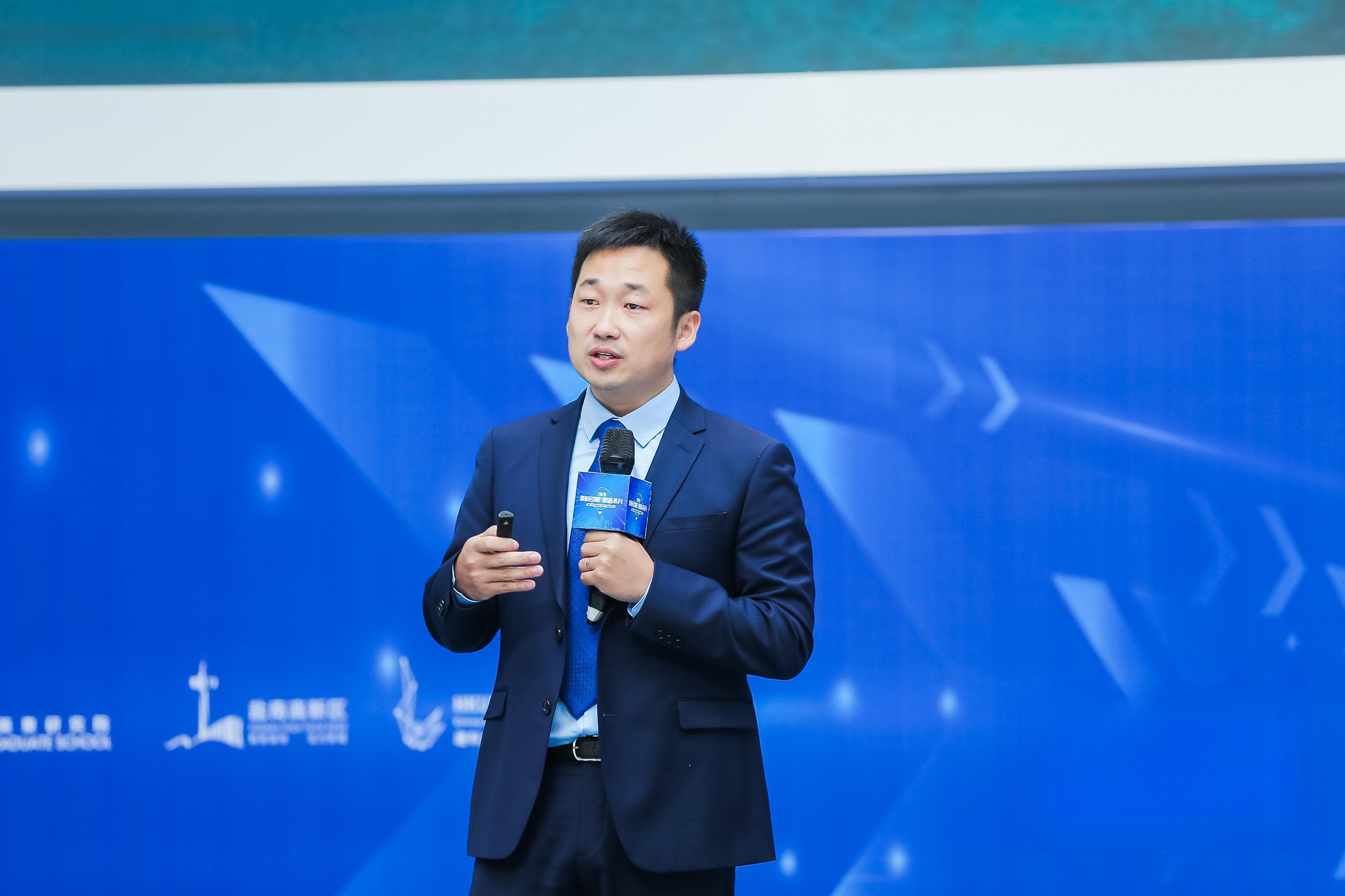成亮：十年创业磨砺，争做全球无人船产业领航者
