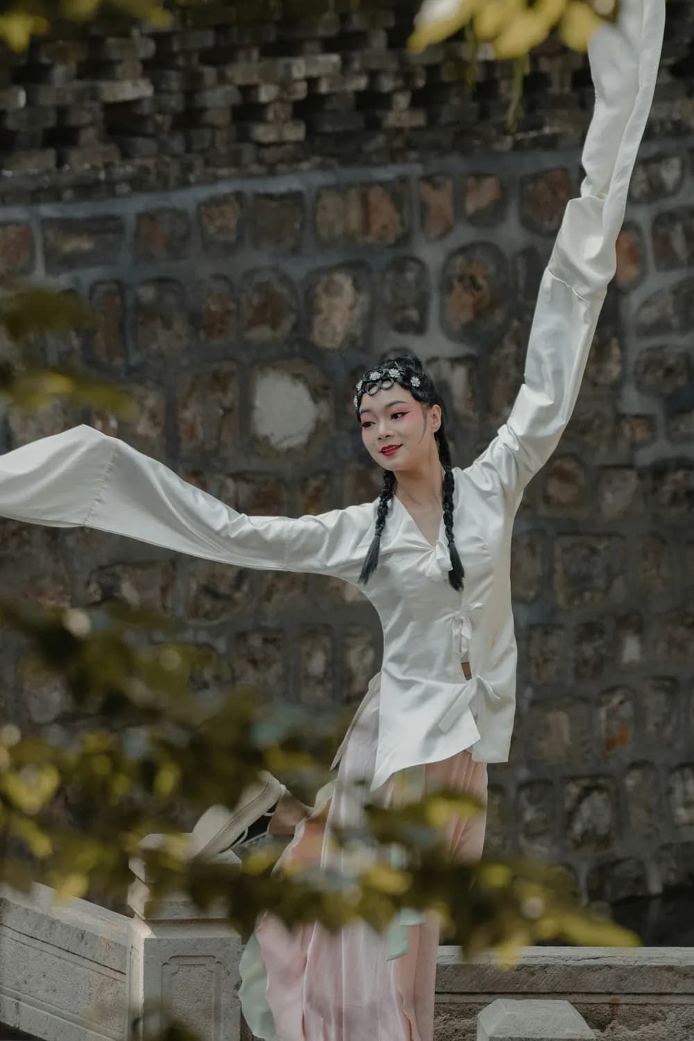 陈丽君回应“不务正业”质疑：戏曲需要传承与突破