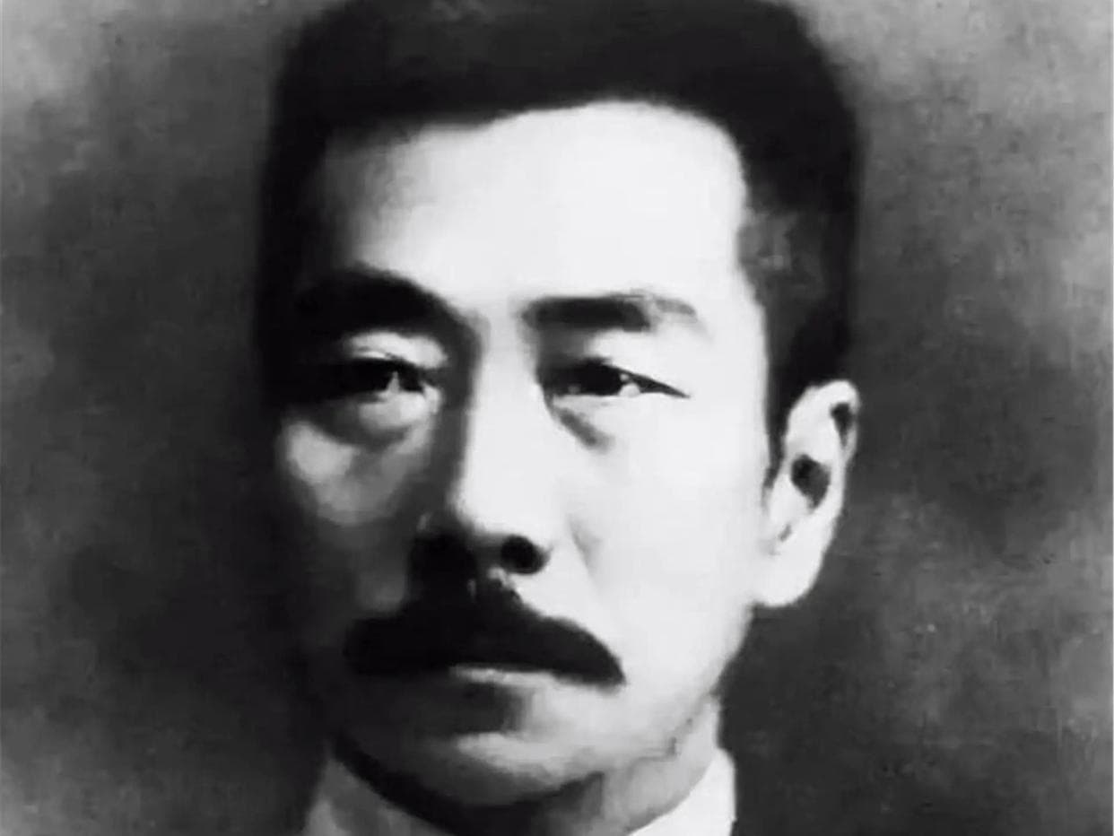 鲁迅：时代的先锋与思想的灯塔