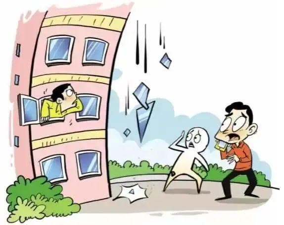 关于建筑物脱落、倒塌损害责任的承担