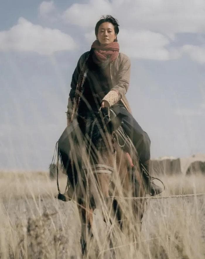 《我的阿勒泰》首映，马伊琍凭“变脸”演技获赞