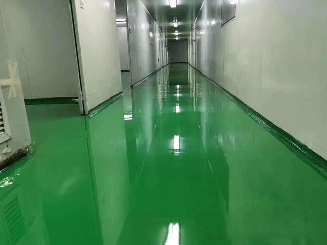 环保智能双驱动，环氧地坪施工技术迎来革新