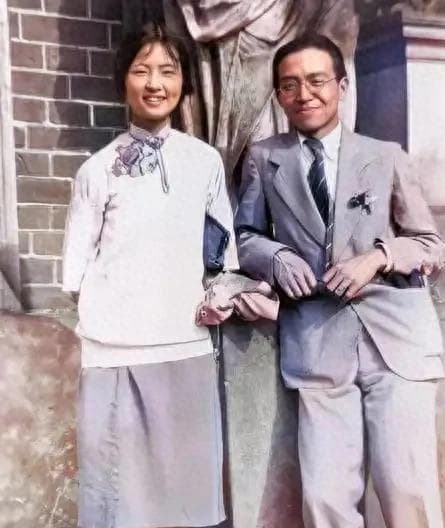 金岳霖有多爱林徽因？一生未婚默默守候，死后葬在林徽因墓旁边