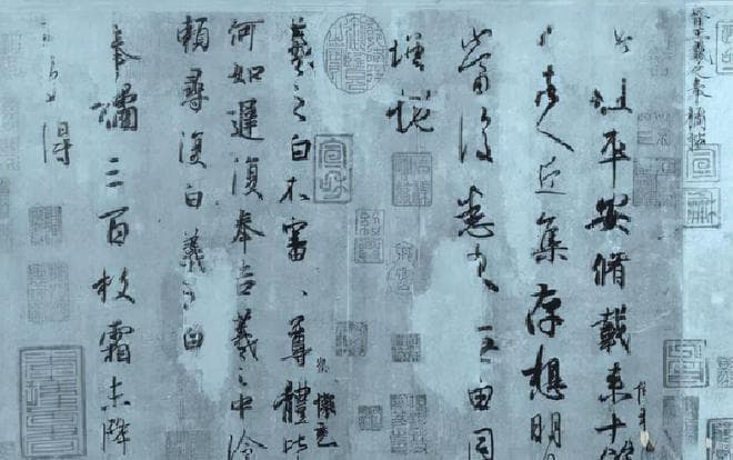 当年蒋介石运了多少稀世珍宝去台湾？为什么会有2个故宫博物院？