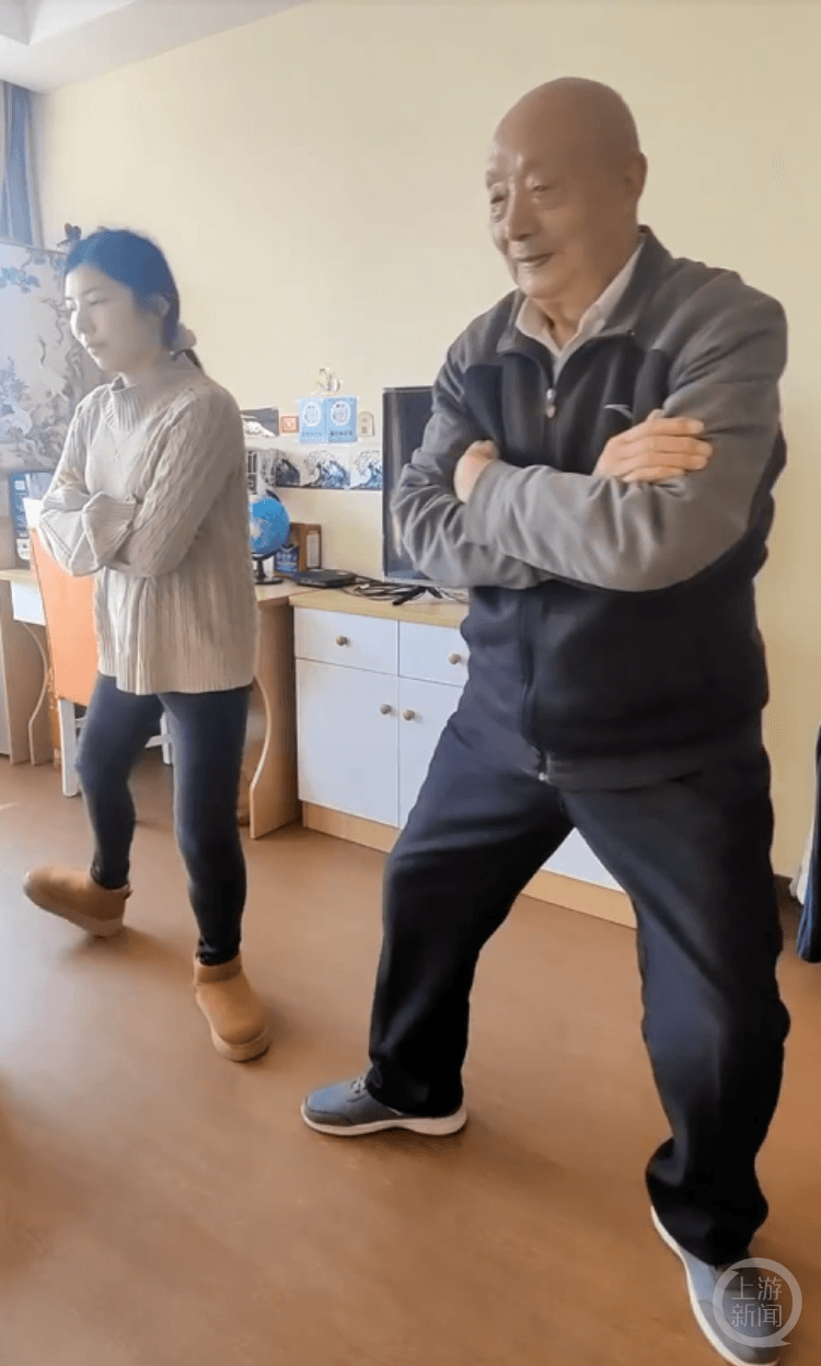 90后孙女和93岁爷爷同住养老院：这里的人情味远比想象的更浓厚