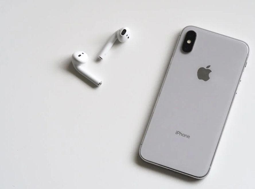 苹果官网调整iPhone充电功率，新规下7.5W成新标准~