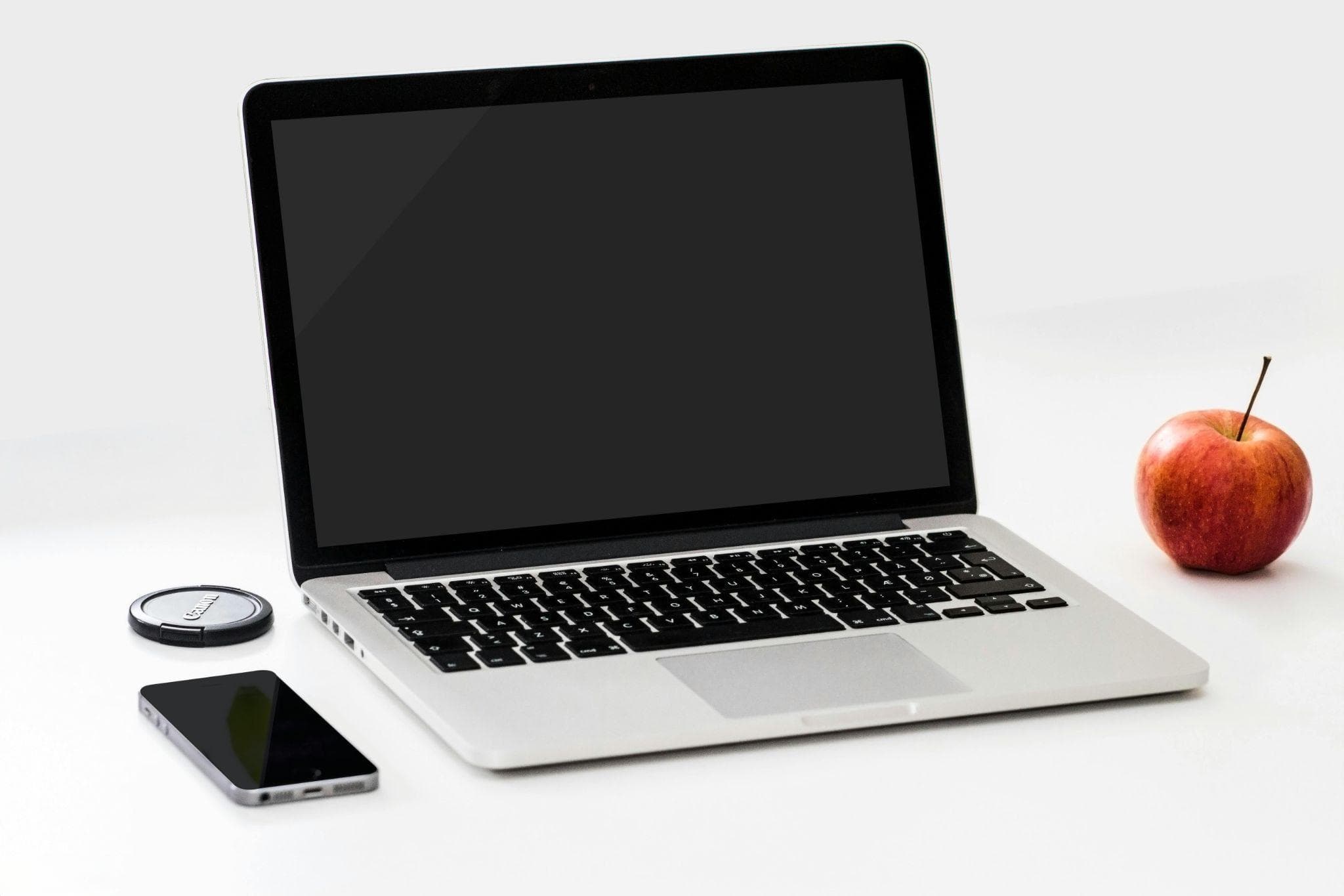 Macbook与Windows笔记本电脑大比拼：哪个才是你的最佳选择？