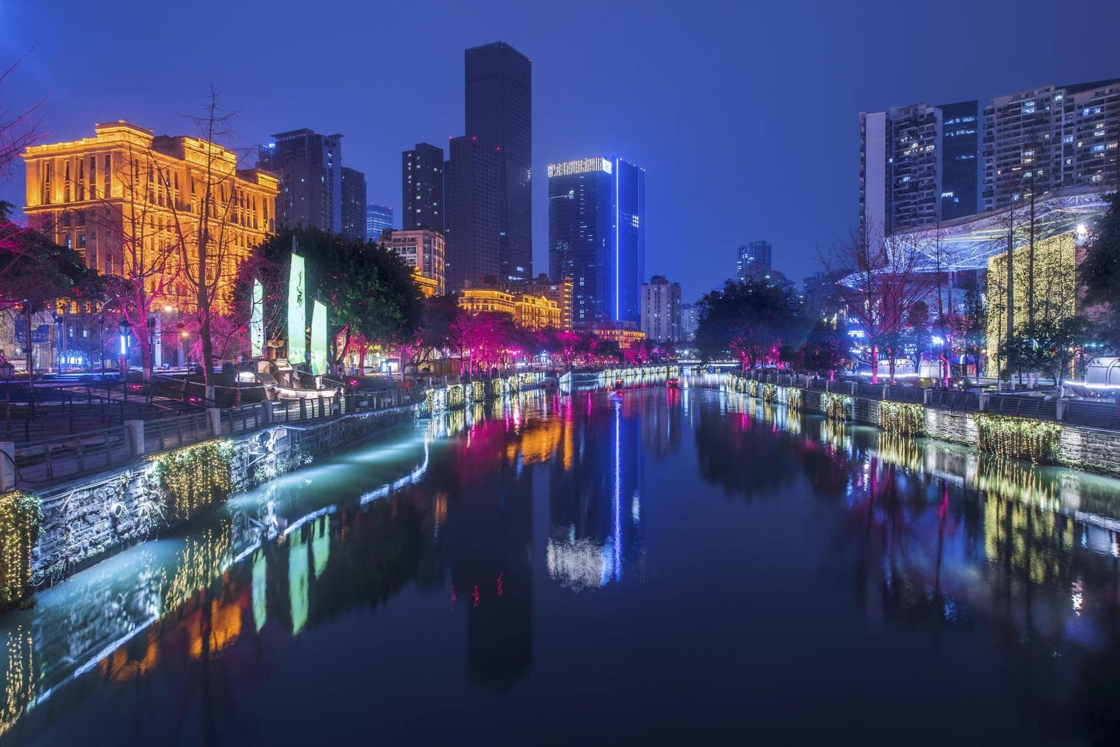 首个非遗春节来临，成都跃升国内外旅游热门地，民宿预订进全国前十