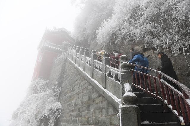 宁波雪窦山三日游：赏雪景、品美食、探古刹