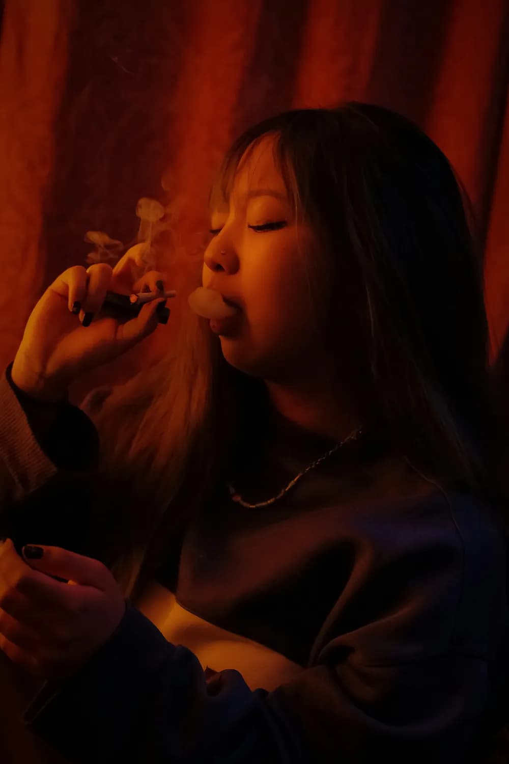 女性吸烟背后的真相：时尚还是伤害？