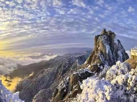 天柱山：自然与文化的完美交融 🌄