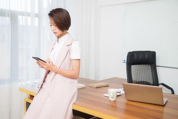 致敬女职工：坚韧与美丽的结合