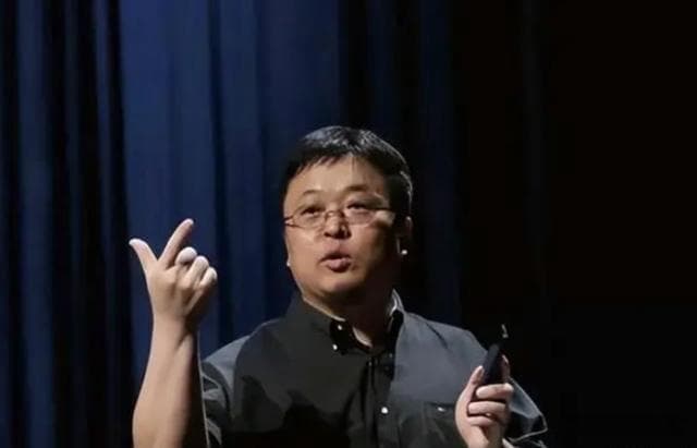 亿万债务背后的坚韧：罗永浩的还债之路