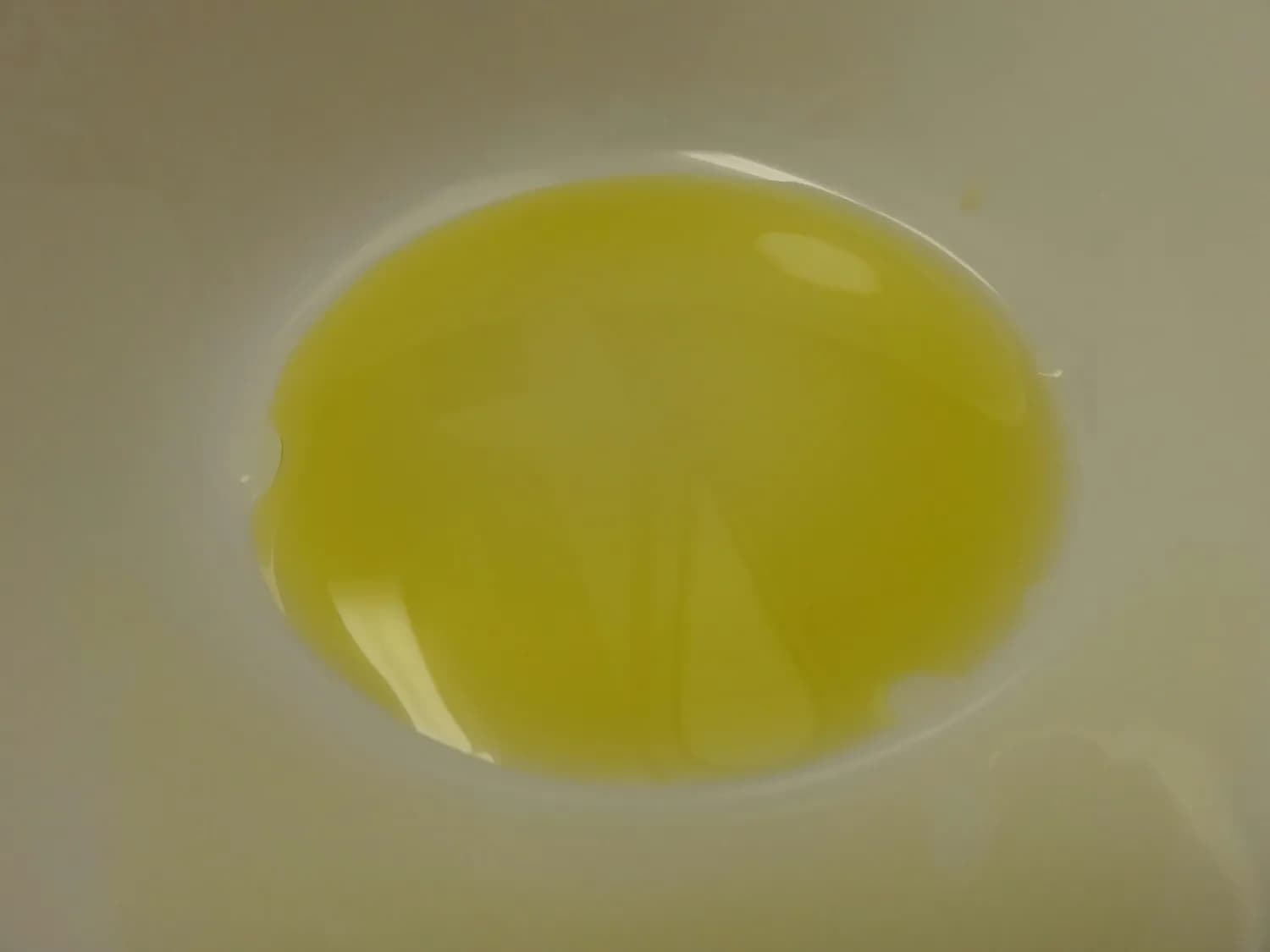 开水冲鸡蛋加香油：传统饮品的科学解读