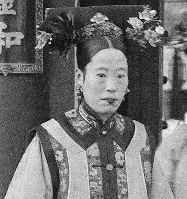 溥仪退位时，隆裕太后答应了袁世凯所有的条件，唯独此事宁死不从