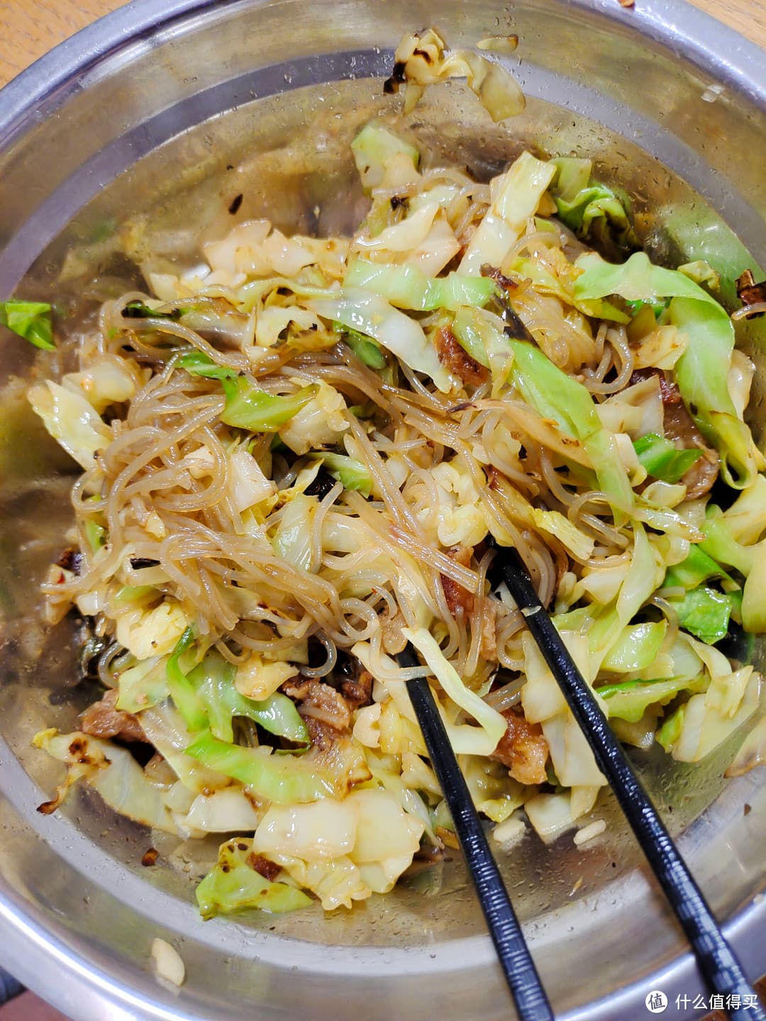 春日家常美味：包菜炒粉条的制作秘籍