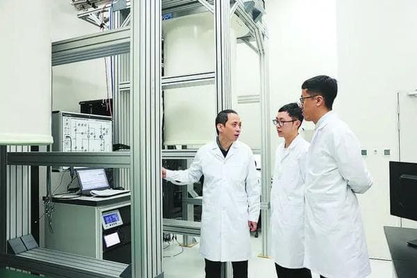 中国科大发布"祖冲之三号"：105比特超导量子计算原型机实现重大突破