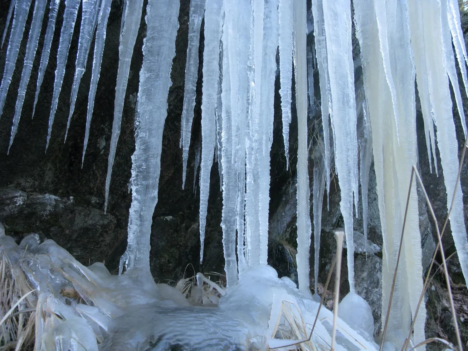冬日探秘天台山：冰雪世界里的千年古刹