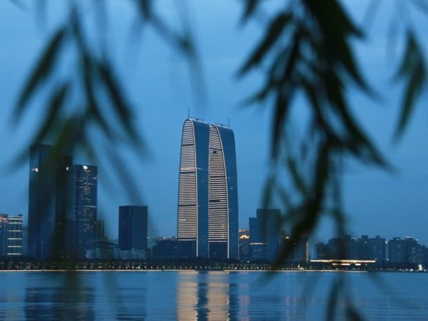 春节后第一波“基建狂魔”已上线，重大基建项目能带来哪些经济效益？