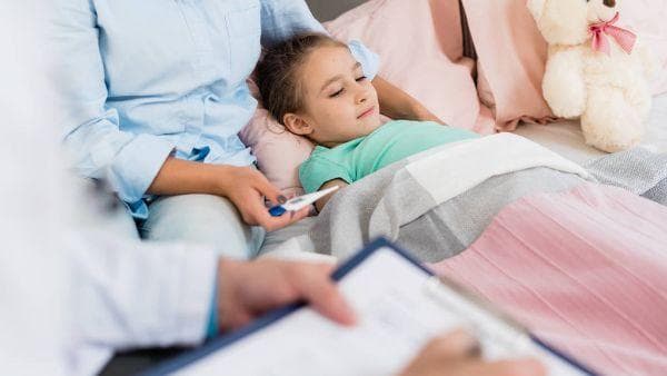 孩子发烧时如何增减衣物？这份实用指南请收好