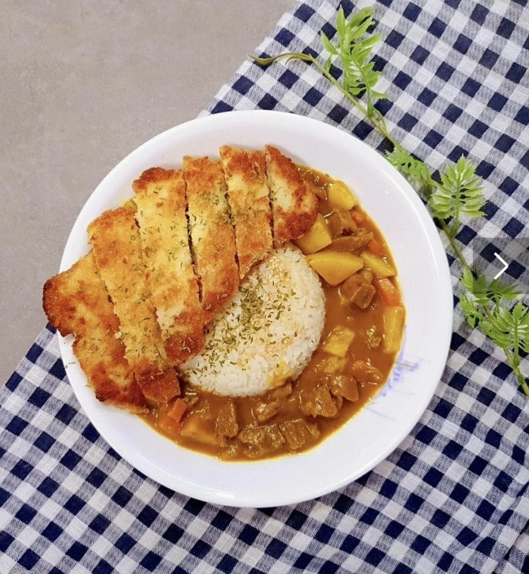 制作巧克力咖喱的方法简单早餐一碗料理咖喱料理咖喱饭自炊房料理