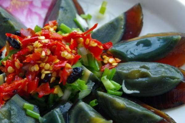 皮蛋，一种独具特色的传统食品，以独特的口感和风味深受人们喜爱