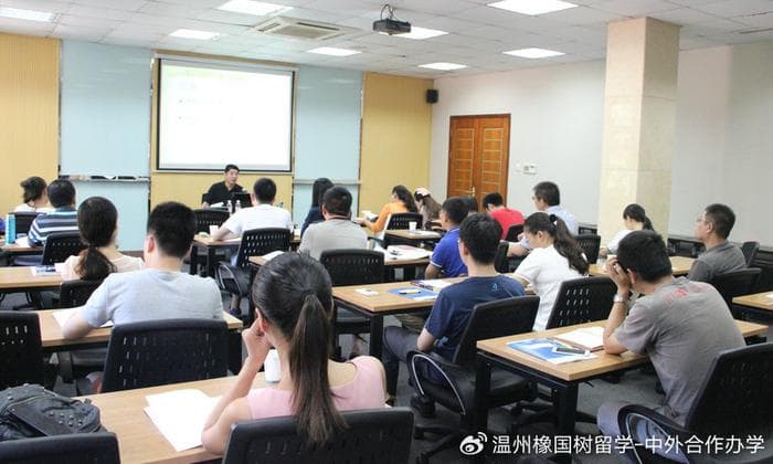 保研的背后：如何在竞争中脱颖而出？如何打造竞争力与人脉关系？