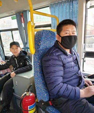 梦见开公交车的深层含义：从传统到现代的心理解读
