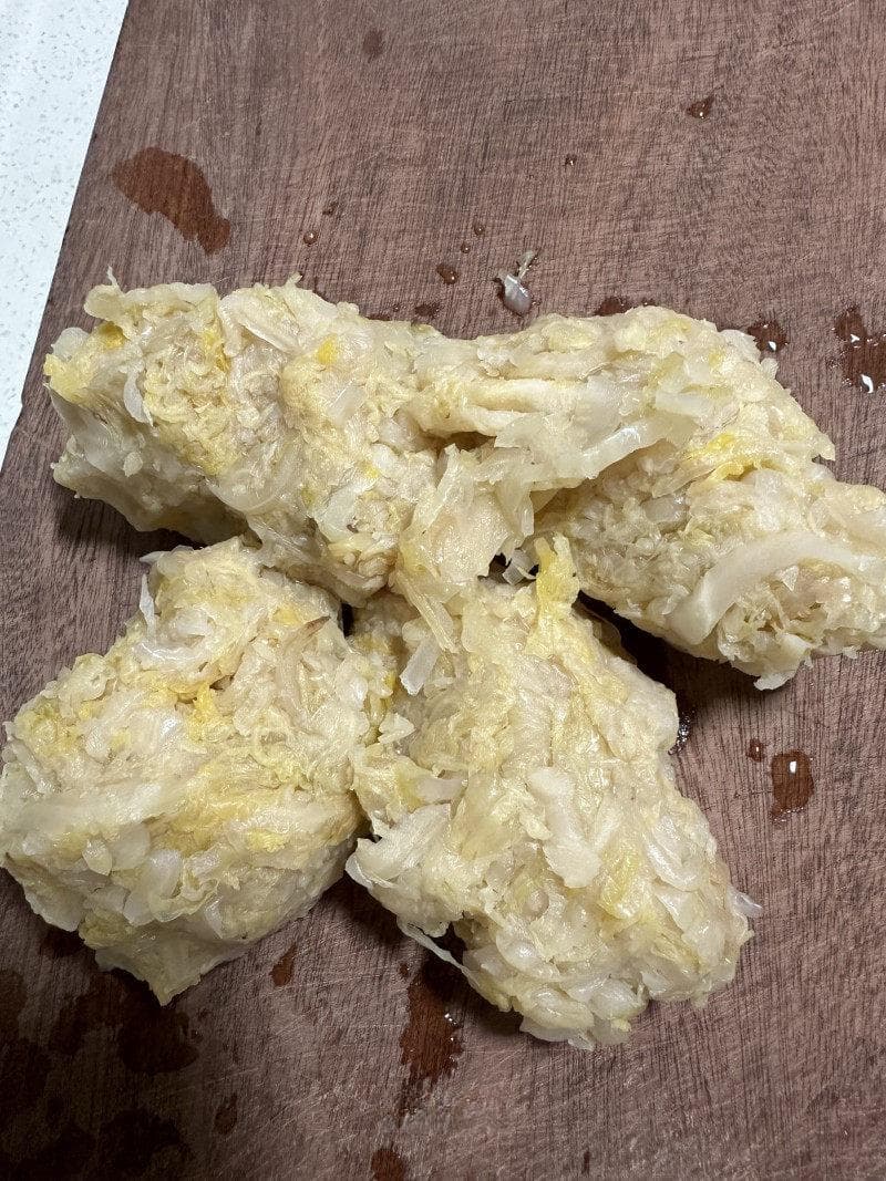东北酸菜饺子的做法步骤