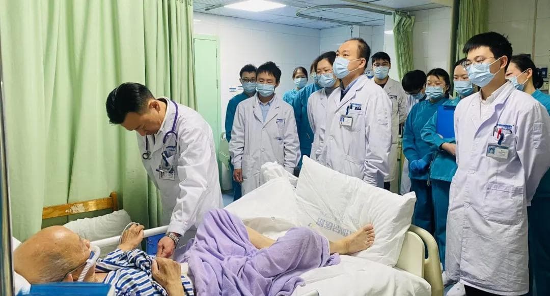 华润武钢总医院助力 80 岁结肠癌老人低负担、迅速康复