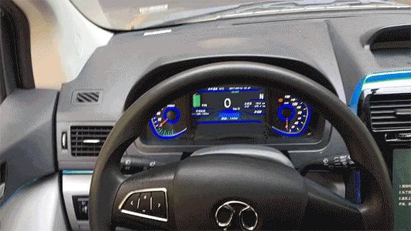 学校门前上下车，警惕“开门杀”！| 安全提示