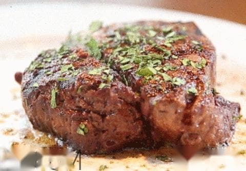 一块牛排的热量是多少？减肥期间如何食用牛排？