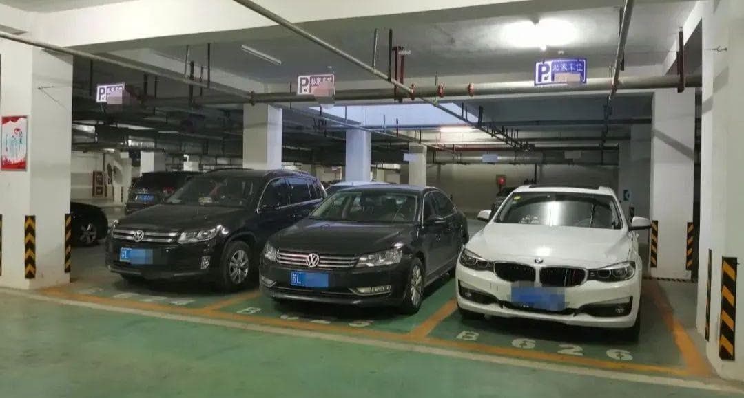 【用车知识】租车位还是买车位划算？一位老司机算了这笔账……