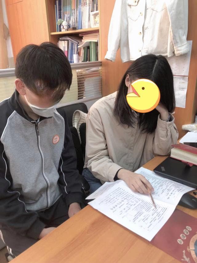 事件升级，上海一女教师和16岁学生关系不当，已被学校停职调查