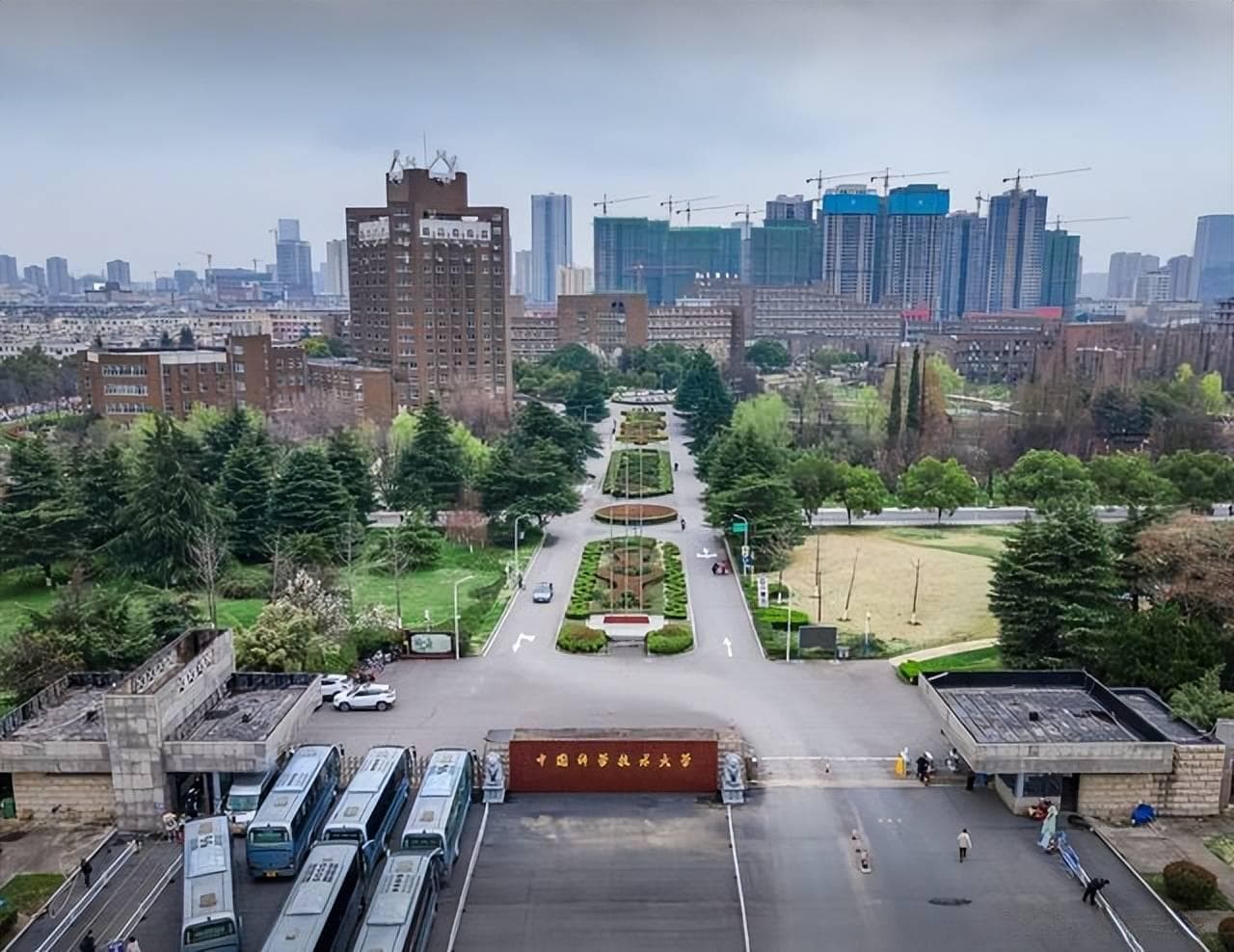 中科大第一，清北紧随其后，燕大跻身前十，十大科技进展统计出炉