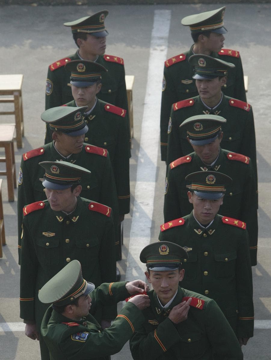 退伍老兵必看！军龄、退役金、工资及社保待遇详解，早了解早受益
