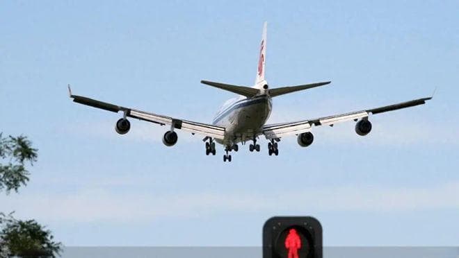 国航一架服役30年的波音747-400客机正式退役