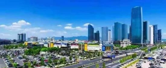 杭州常住人口连续六年高位增长，2035年将达1500万