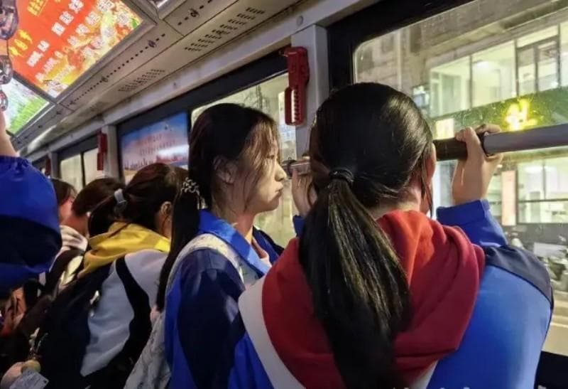 十堰公交：15条夜行公交护航学子，新能源占比超九成