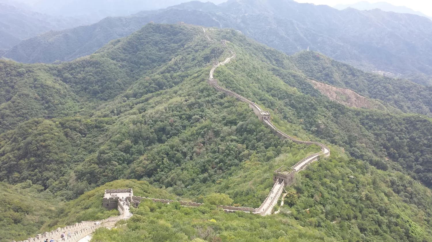 2024年北京师范大学录取分数线预测：北京校区与珠海校区有何差异？