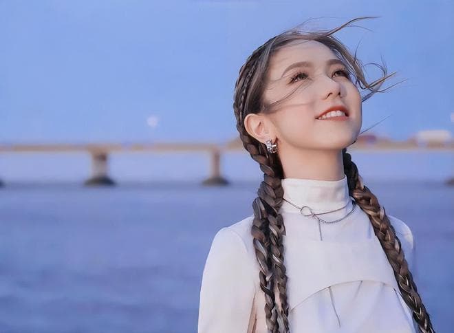 华语女歌手热力值排名：邓紫棋唯一最火