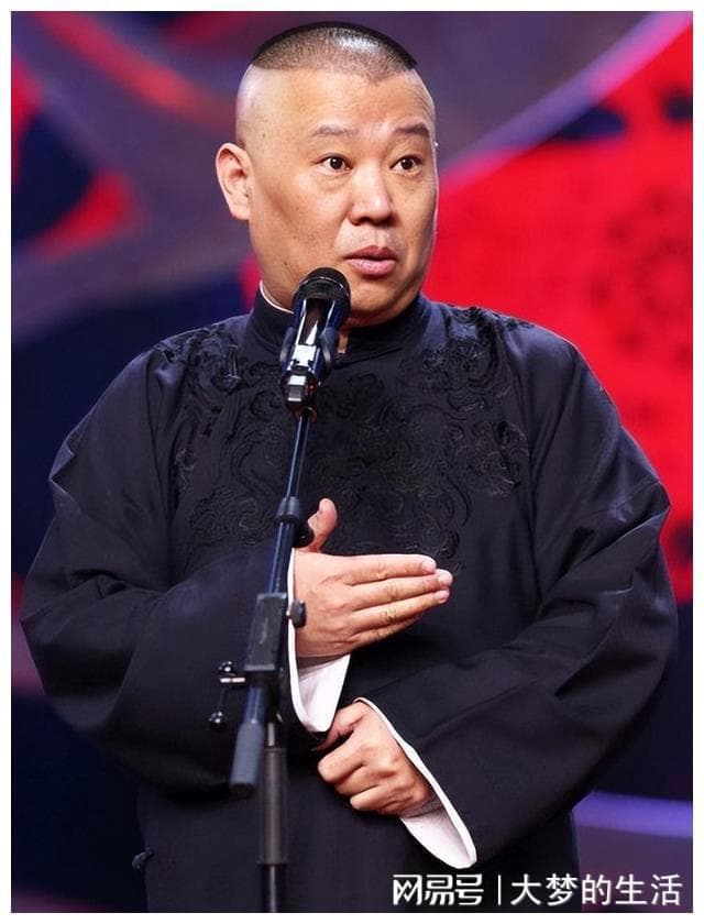 退出德云社12年，曹云金和郭德纲，人生差距为什么那么大