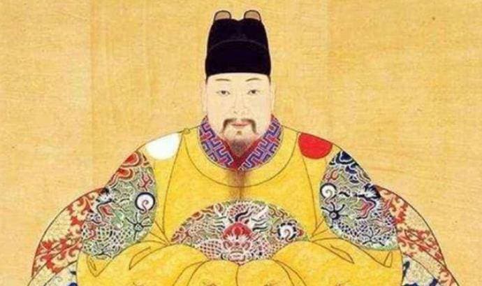 崇祯帝尸体腐烂，众人掩鼻，唯一人扶尸痛哭，李自成说：给他升官