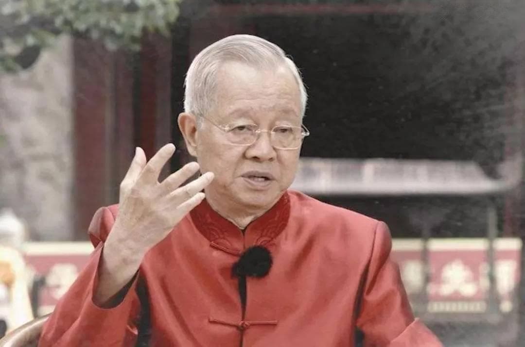 你穿什么衣服，往往就是什么命，很准！